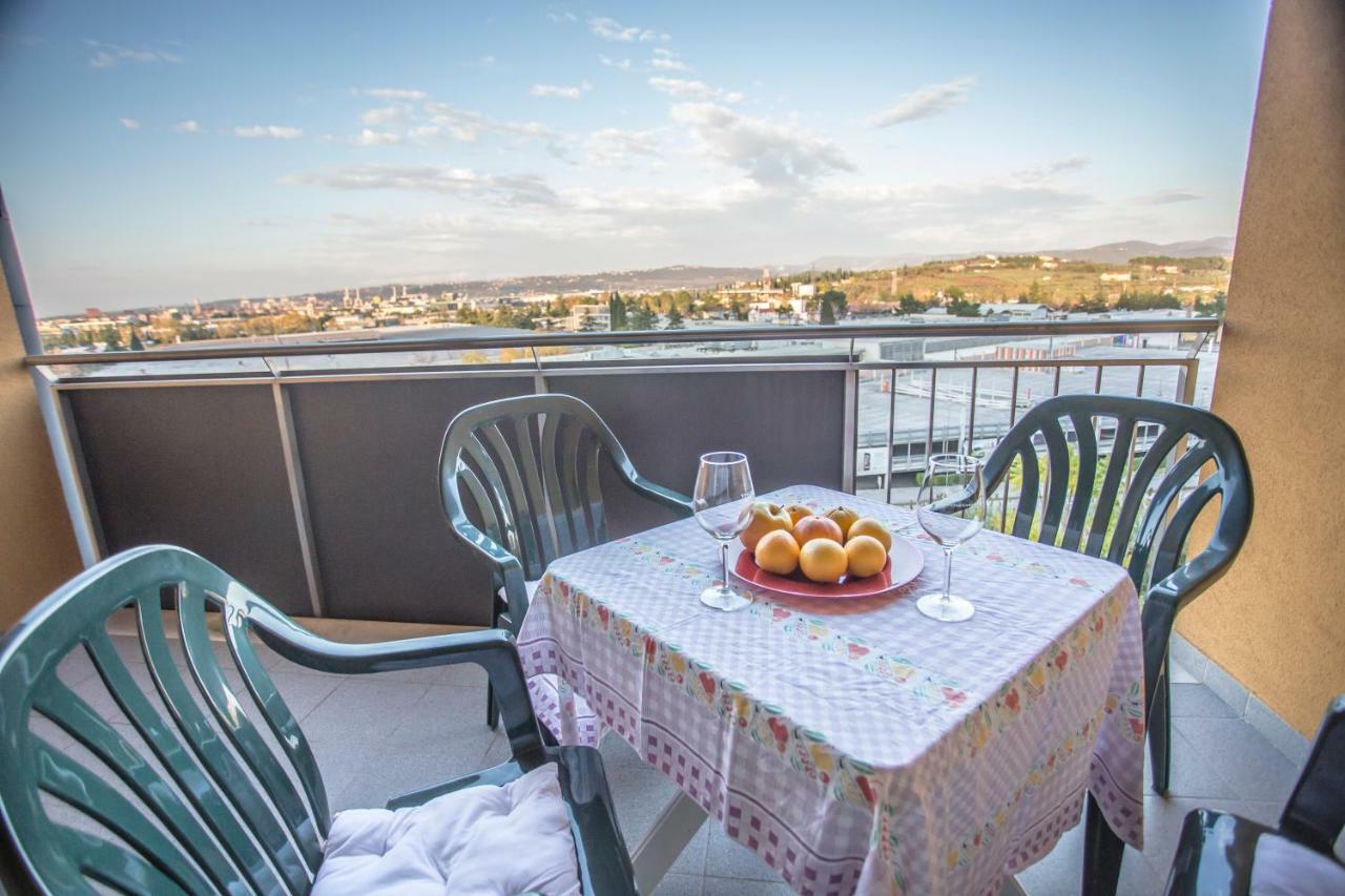 Apartment Mountain And Sea View Копер Экстерьер фото